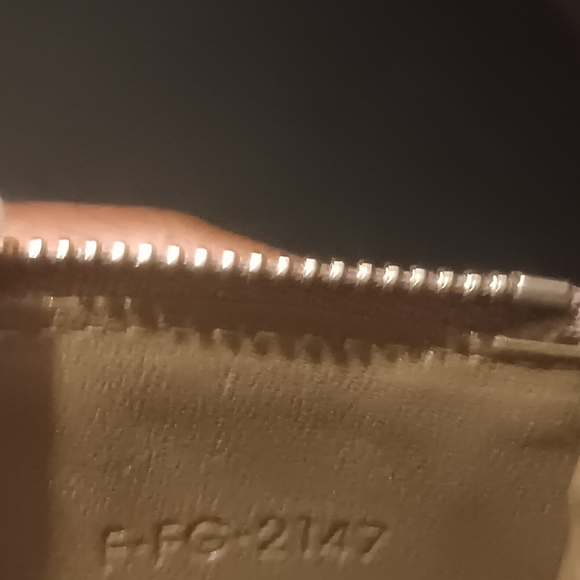 Celine Paris Taupe and Red Crossbody Leather & Chain Link design pattern Purse. - Picture 7 of 11